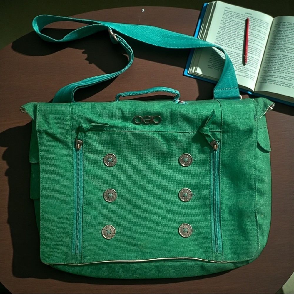 OGIO Midtown Messenger Bag – Green | Fits 15” Laptop | Work • School • Travel